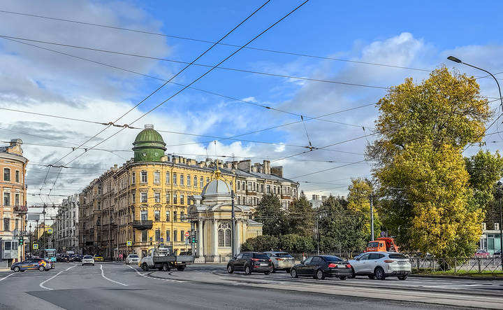 На Петроградской стороне