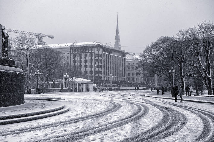 По извилистым следам