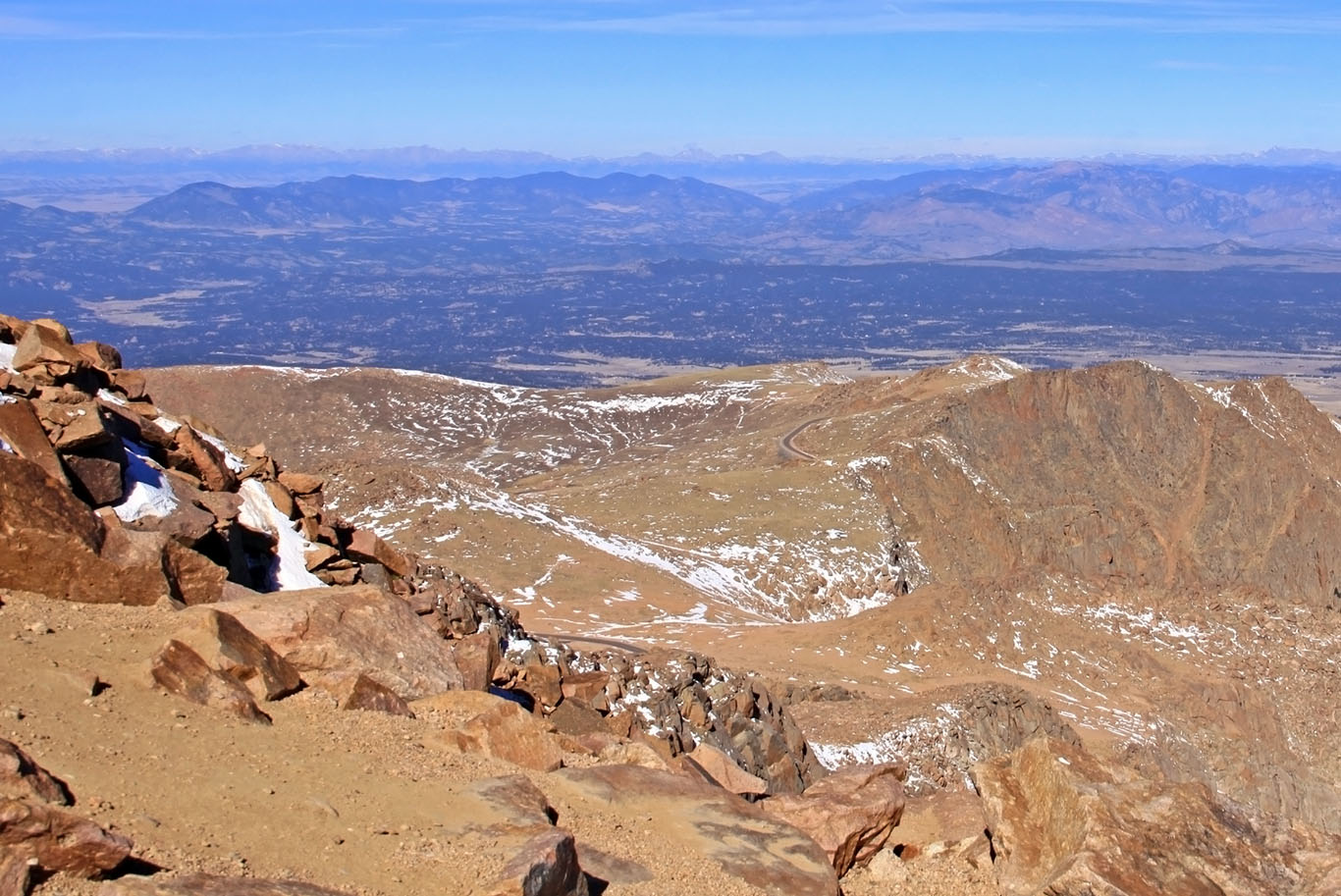 Вид с вершины Pikes Peak (4301 метр)