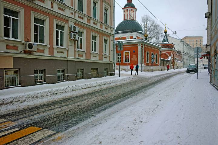 Подколокольный переулок