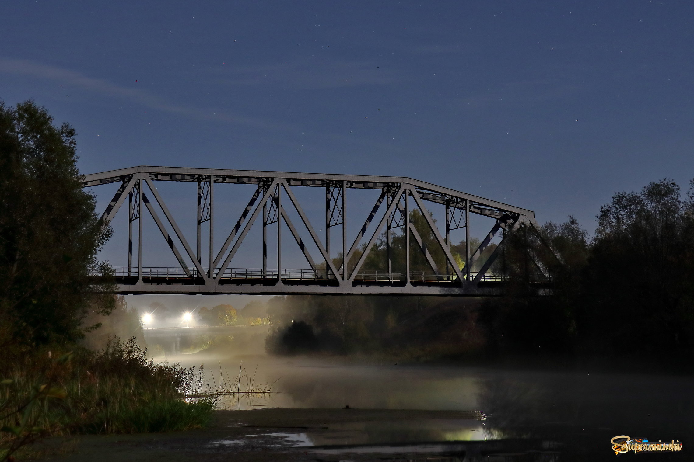 Шуя. Мосты над ночной рекой Тезой.