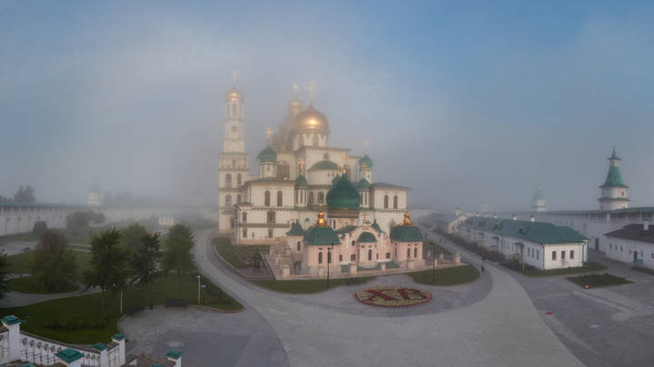 Утро весеннее, утро осеннее