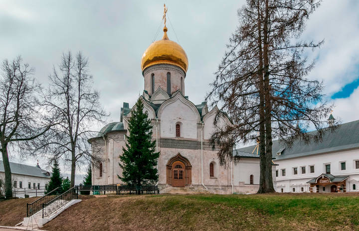 Собор Рождества Богородицы в Саввино-Сторожевском монастыре.