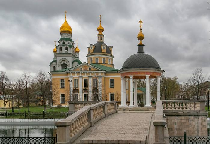 В Рогожской слободе.