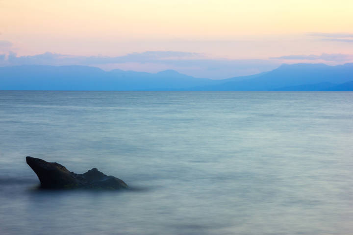 Море