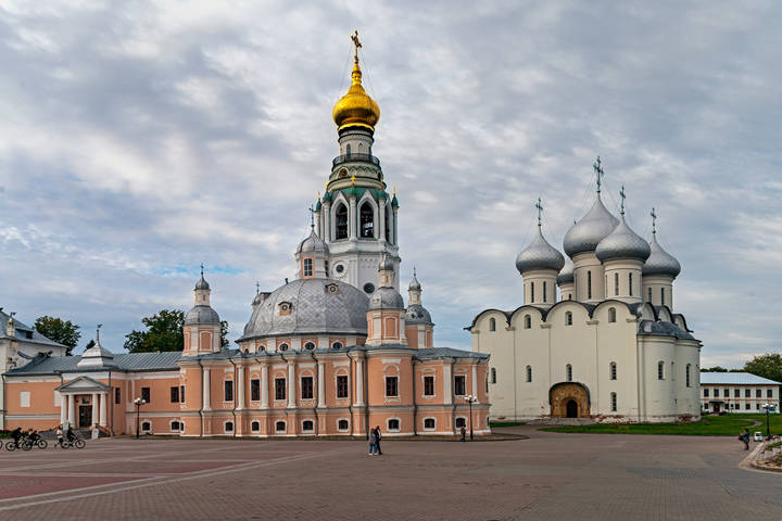 Вологда. Кремлёвская площадь.