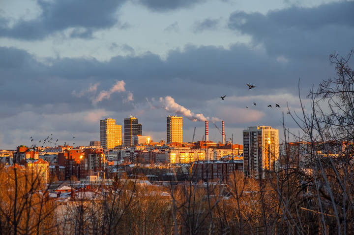 город Томск на рассвете
