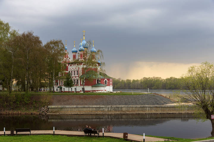 Углич. Церковь Царевича Димитрия 