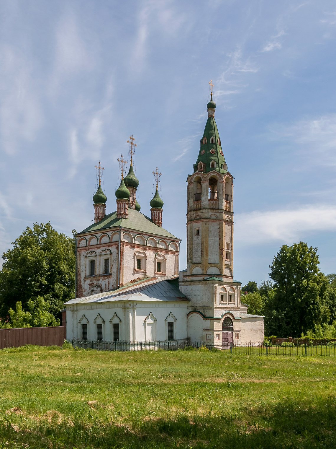Церковь Троицы Живоначальной в Серпухове.