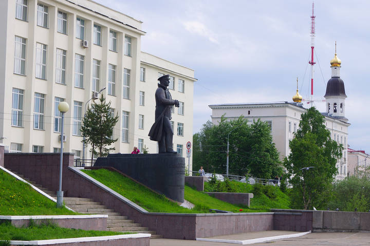 11.06.2024.Памятник адмиралу Н. Г. Кузнецову(Архангельск).