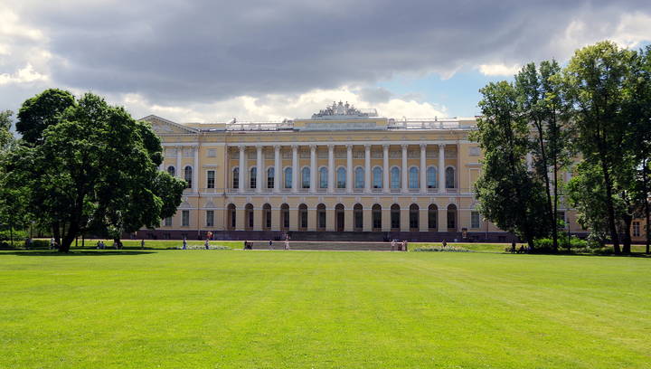 Михайловский дворец.