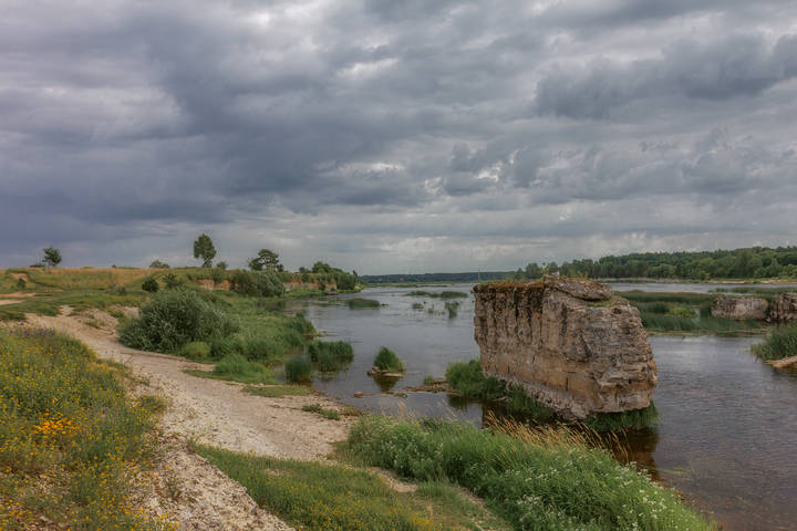 Вид на реку Великую...