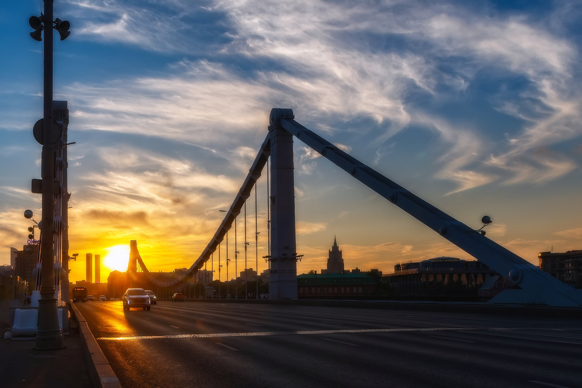 Закат на Крымском мосту