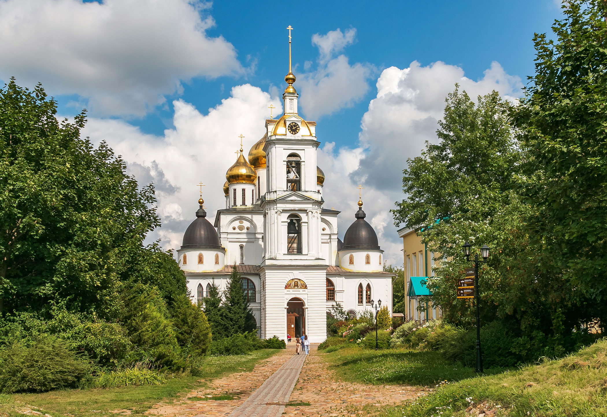 Кафедральный собор Успения Пресвятой Богородицы в Дмитрове.