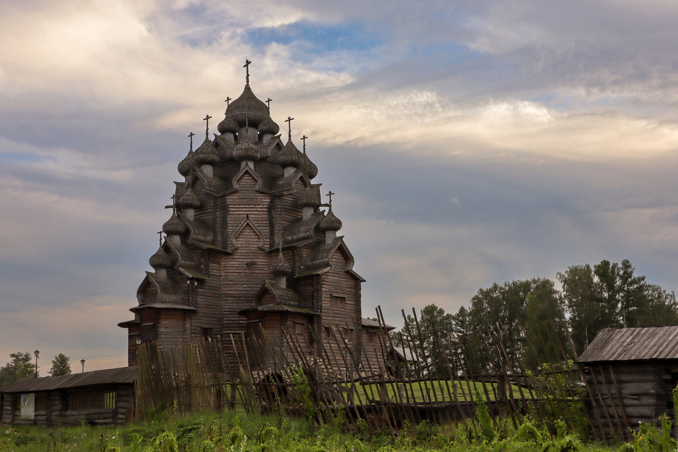 	 Покровская церковь