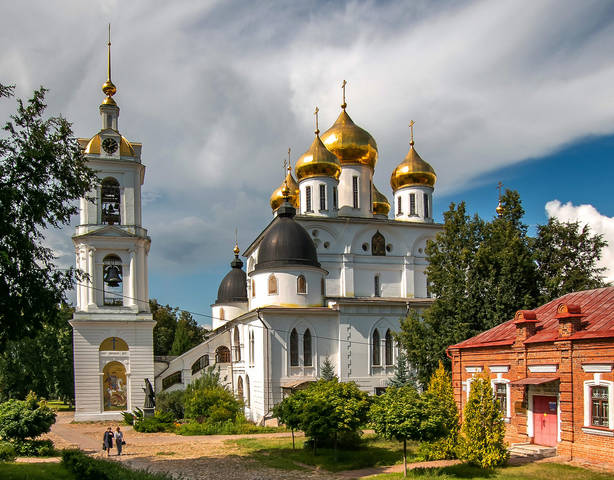 Кафедральный собор Успения Пресвятой Богородицы в Дмитрове.