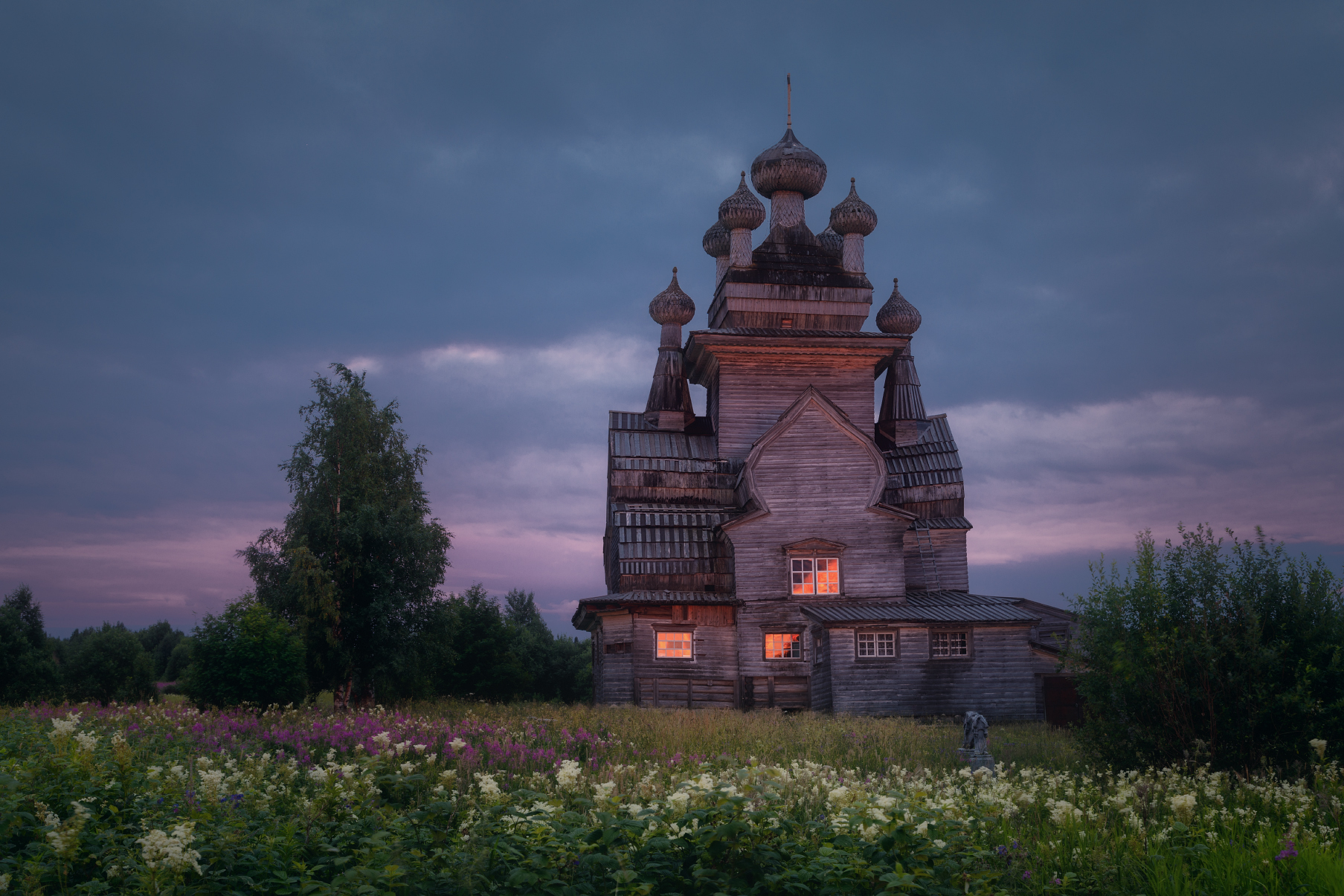 ... окон негасимый свет