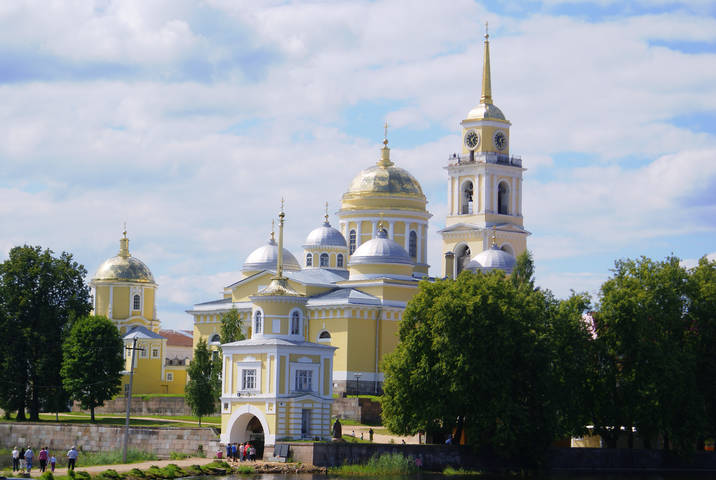 Ни́ло-Столобе́нская пу́стынь .Богоявленский собор.