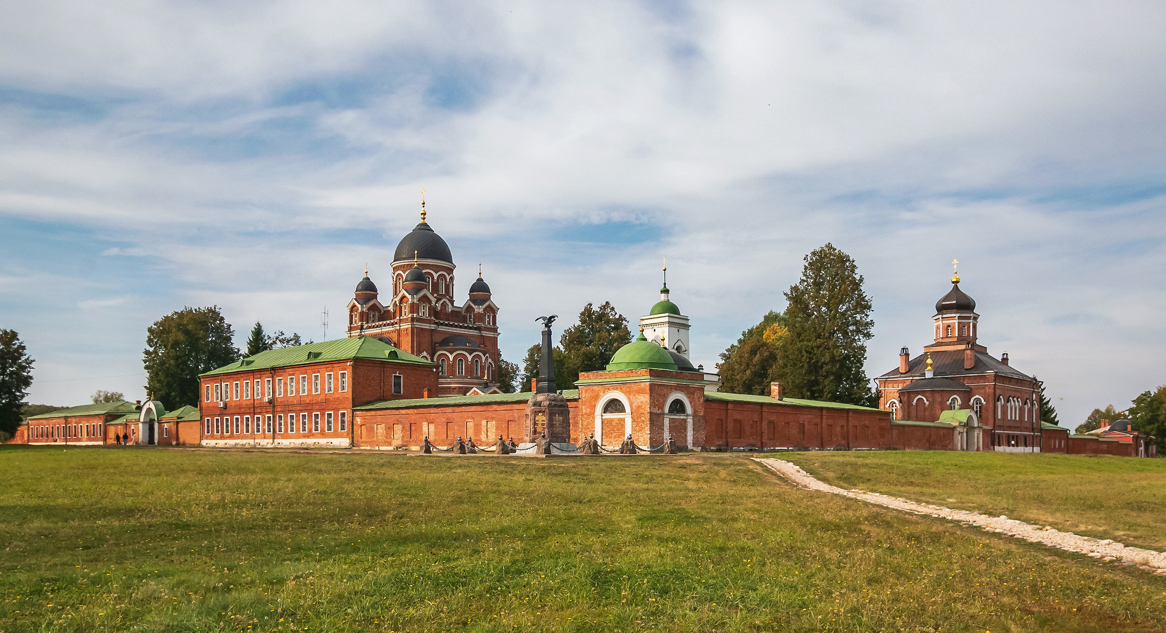 Спасо-Бородинский женский монастырь.