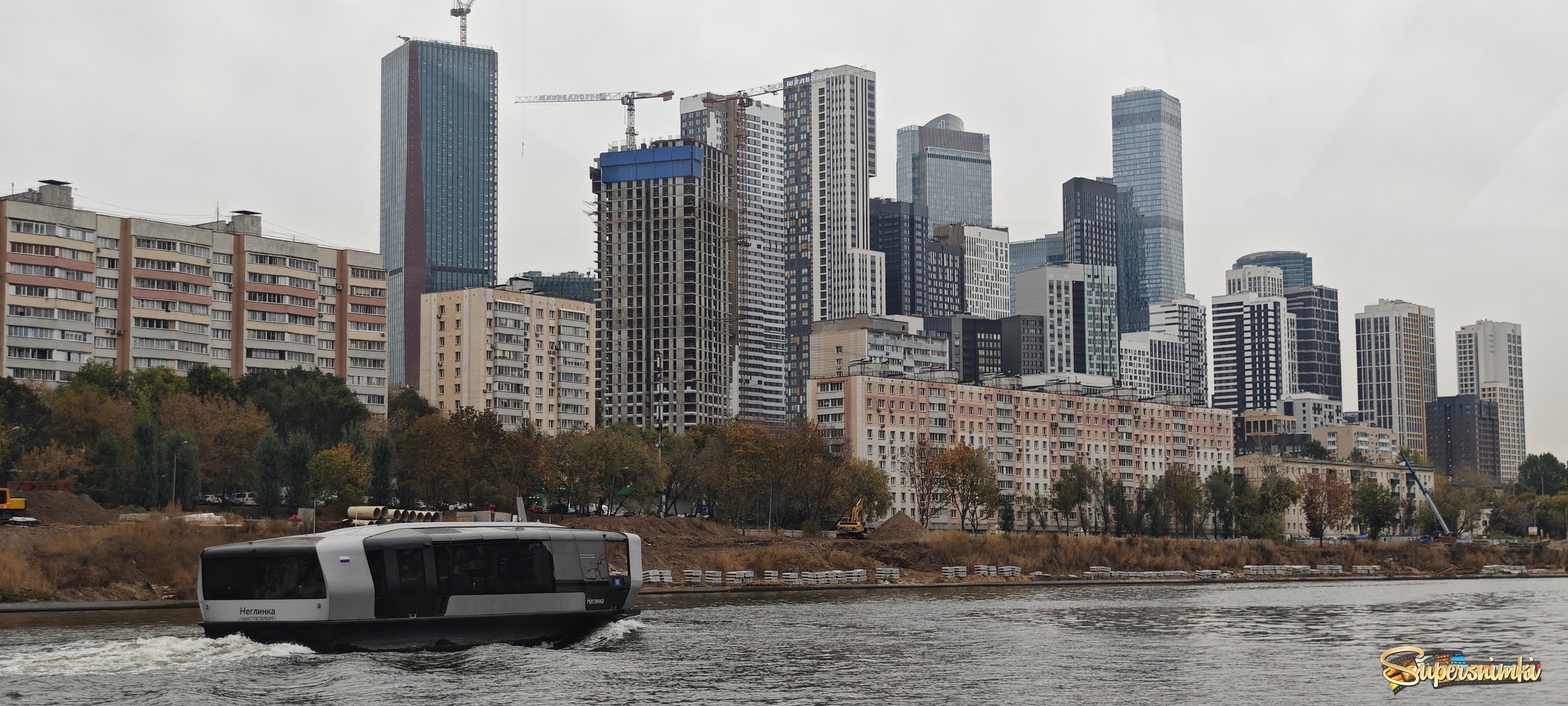 По Москве-реке от Киевского вокзала до парка Фили