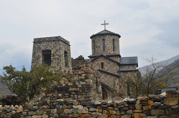 Старый Монастырь