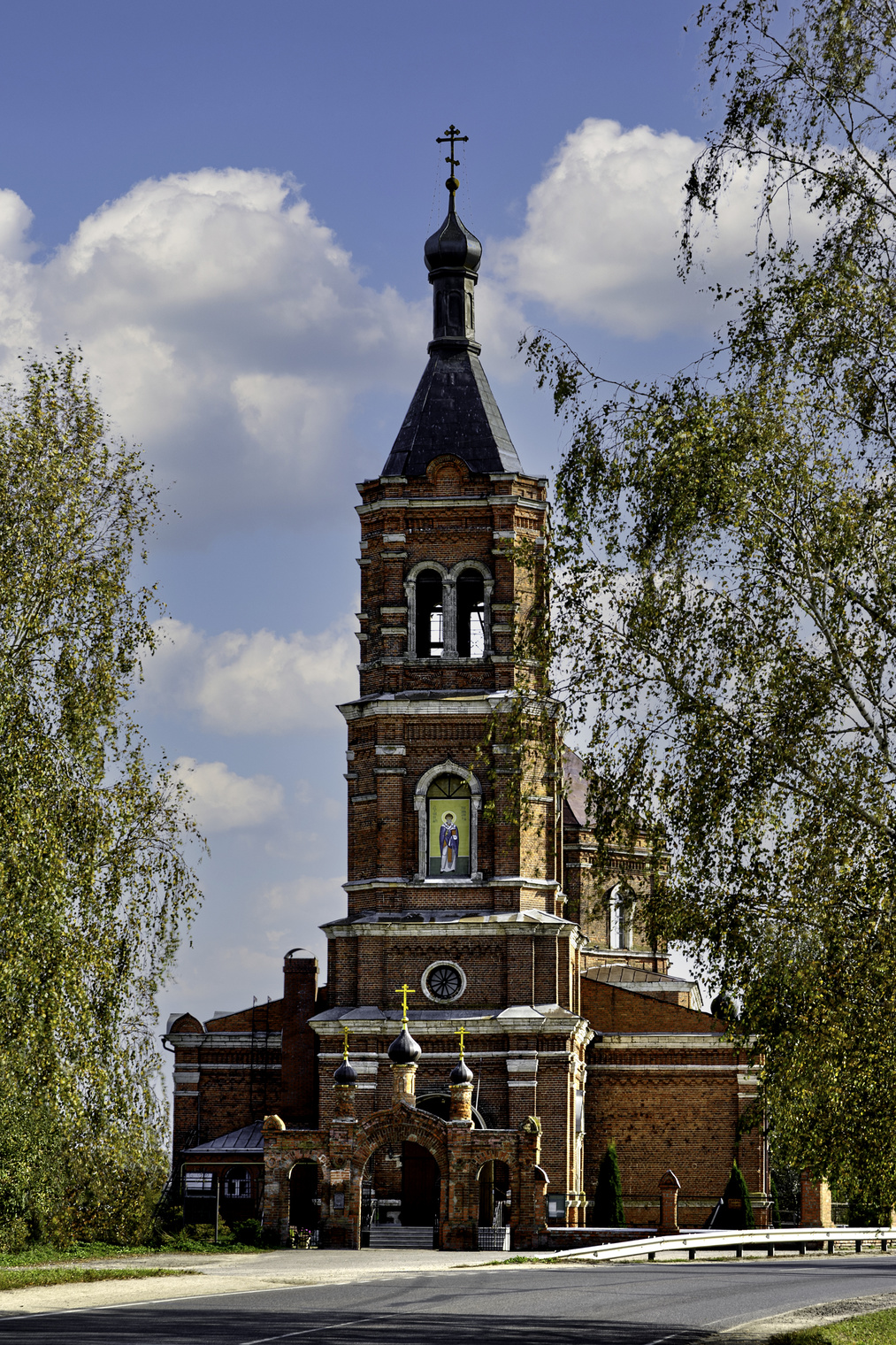 СУВОРОВСКИЙ БОГОРОДИЦЕ-РОЖДЕСТВЕНСКИЙ ХРАМ