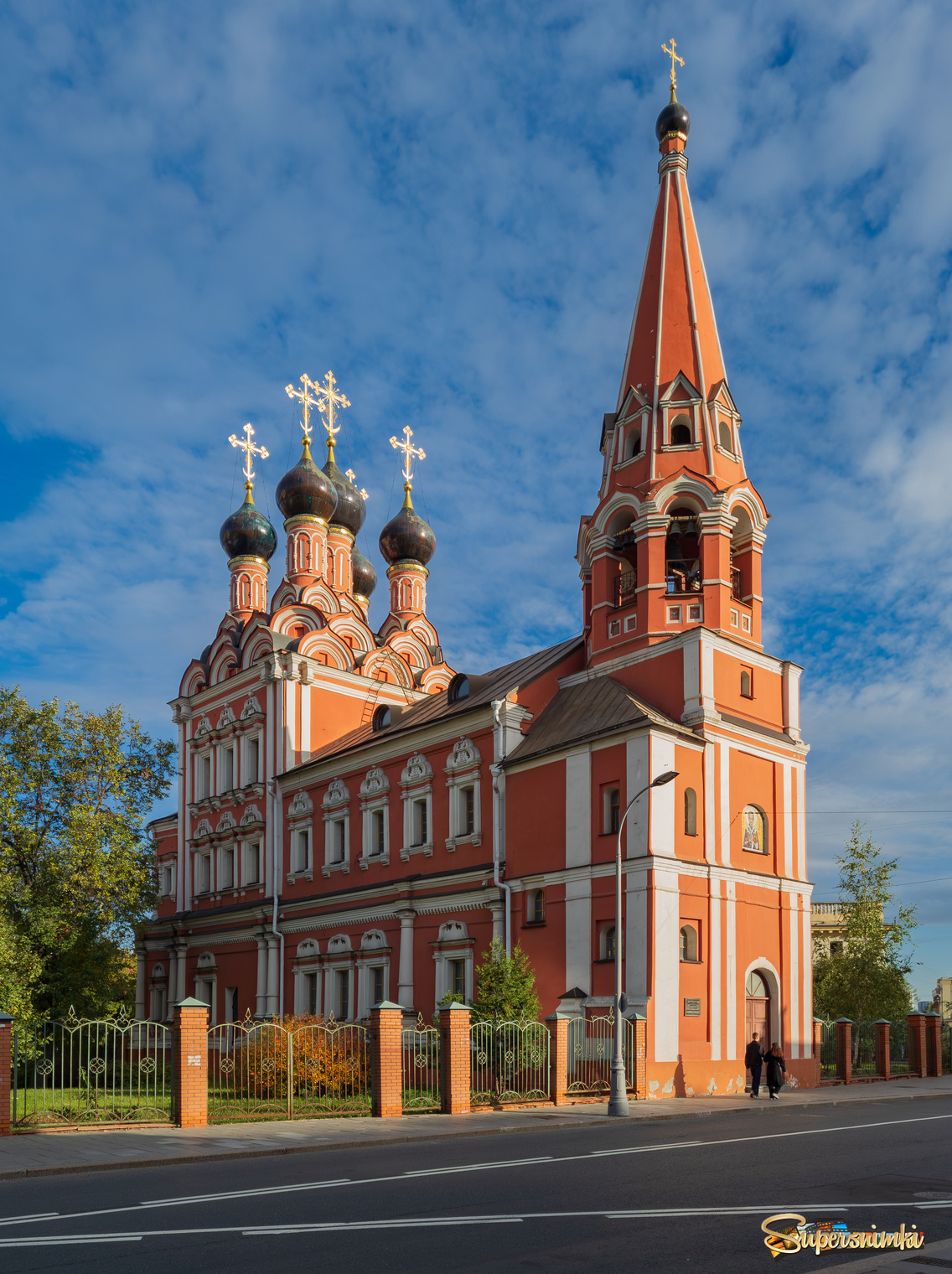 Подворье патриарха Московского и всея Руси, Храм Святителя Николая на Болвановке.