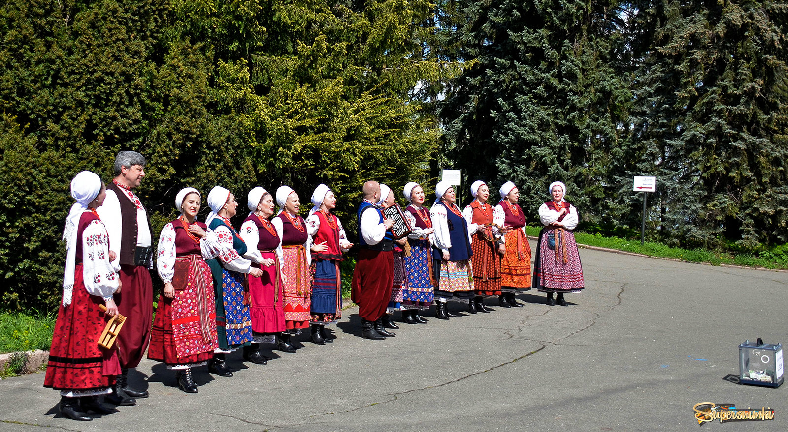 В своих делах и заботах