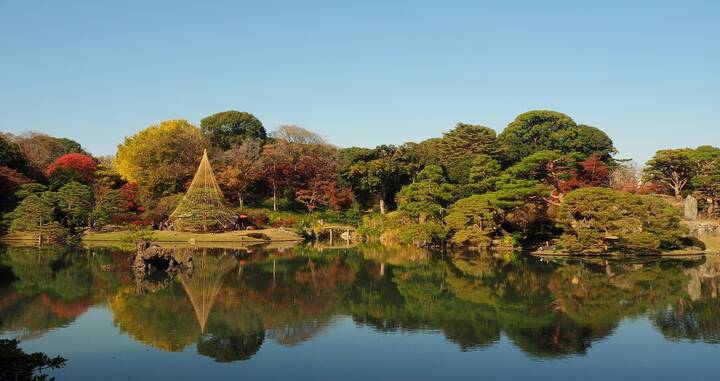 "Сад шести поэм" Rikugien Gardens 