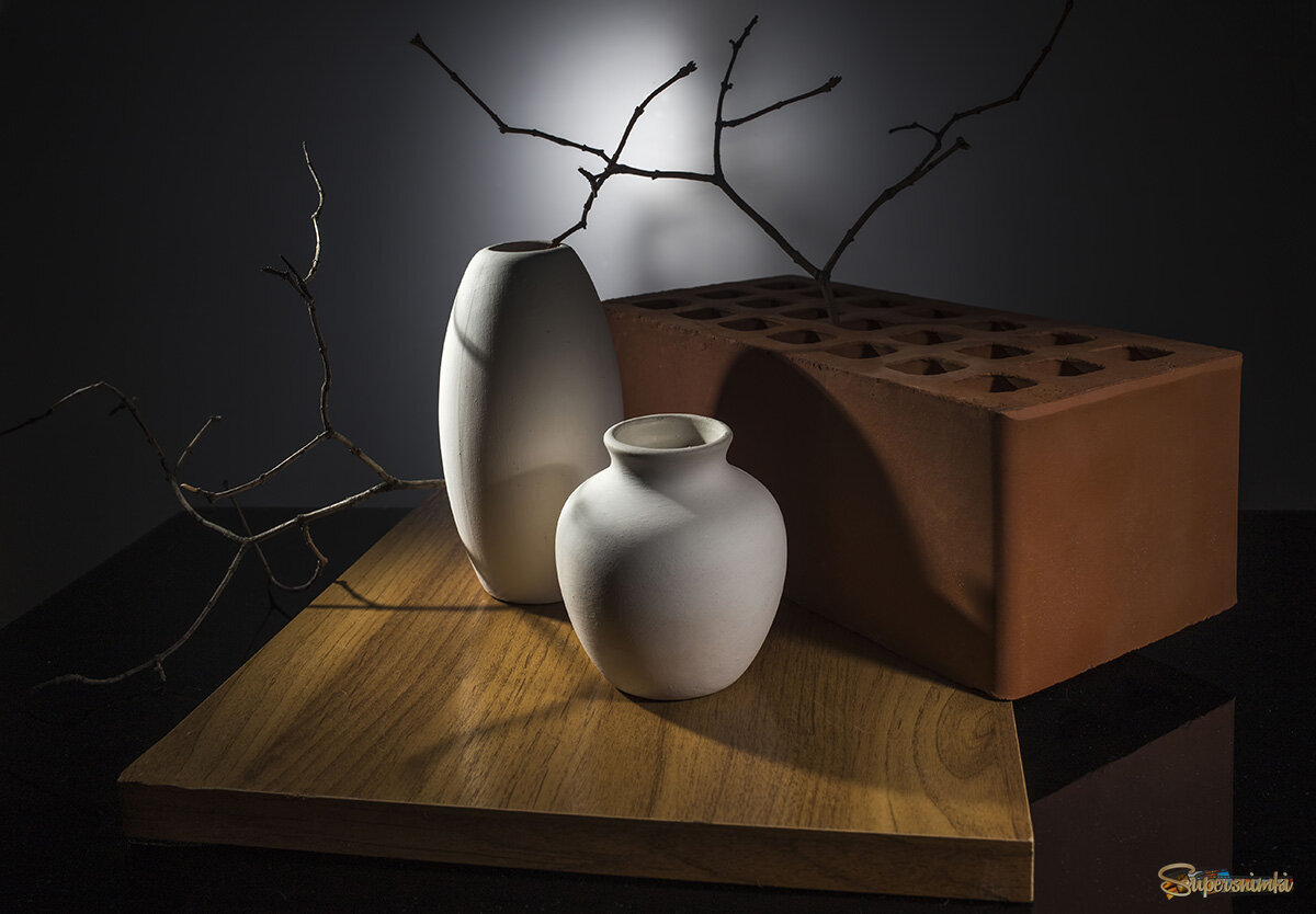 Из серии "За каменной стеной"