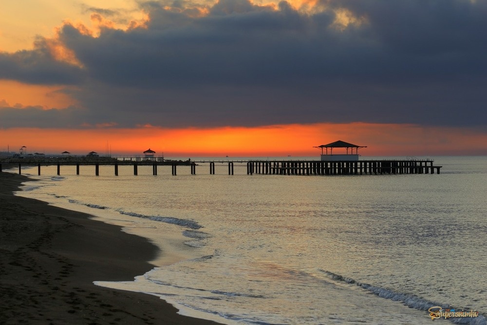 Рассвет в Средиземном море