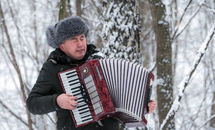 Душевная песня.