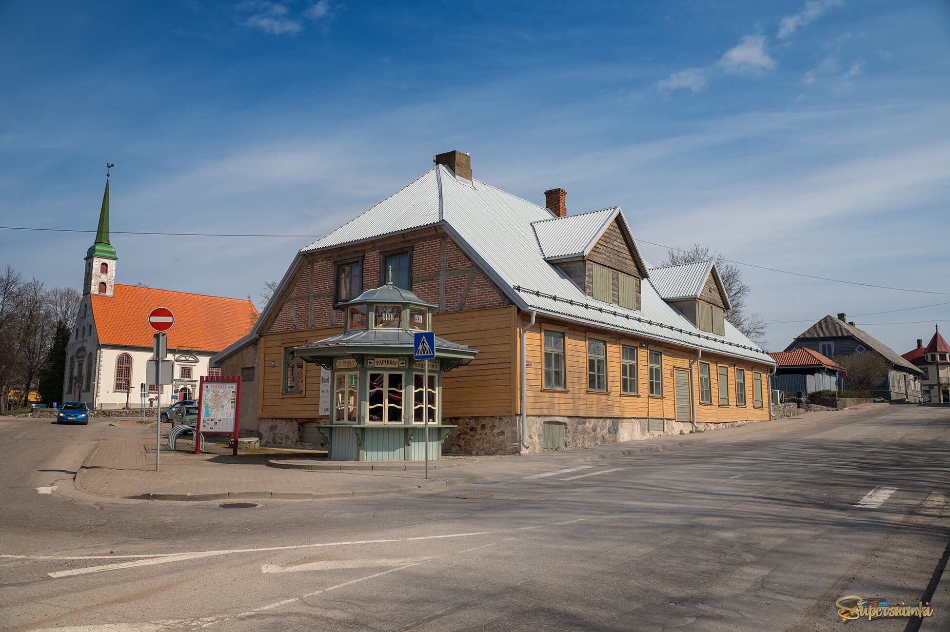 67fd2f75cab166792fd6398e