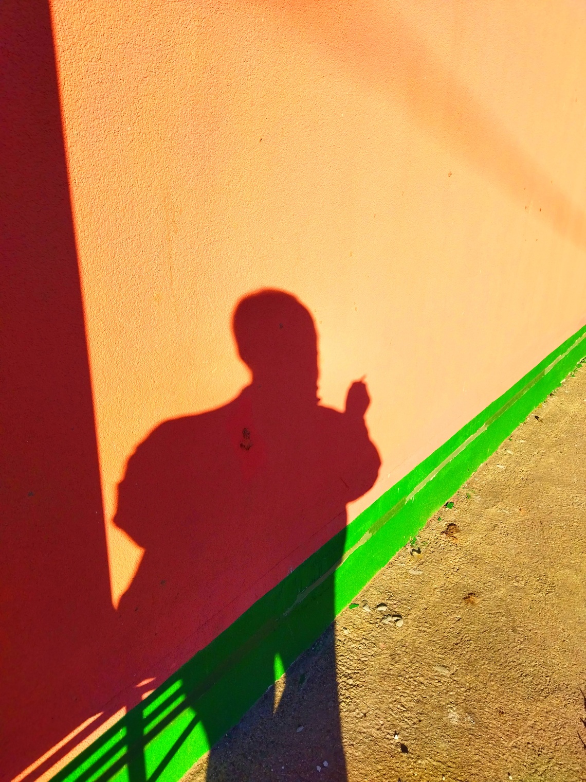 ай лайк э смок, но только после дринк