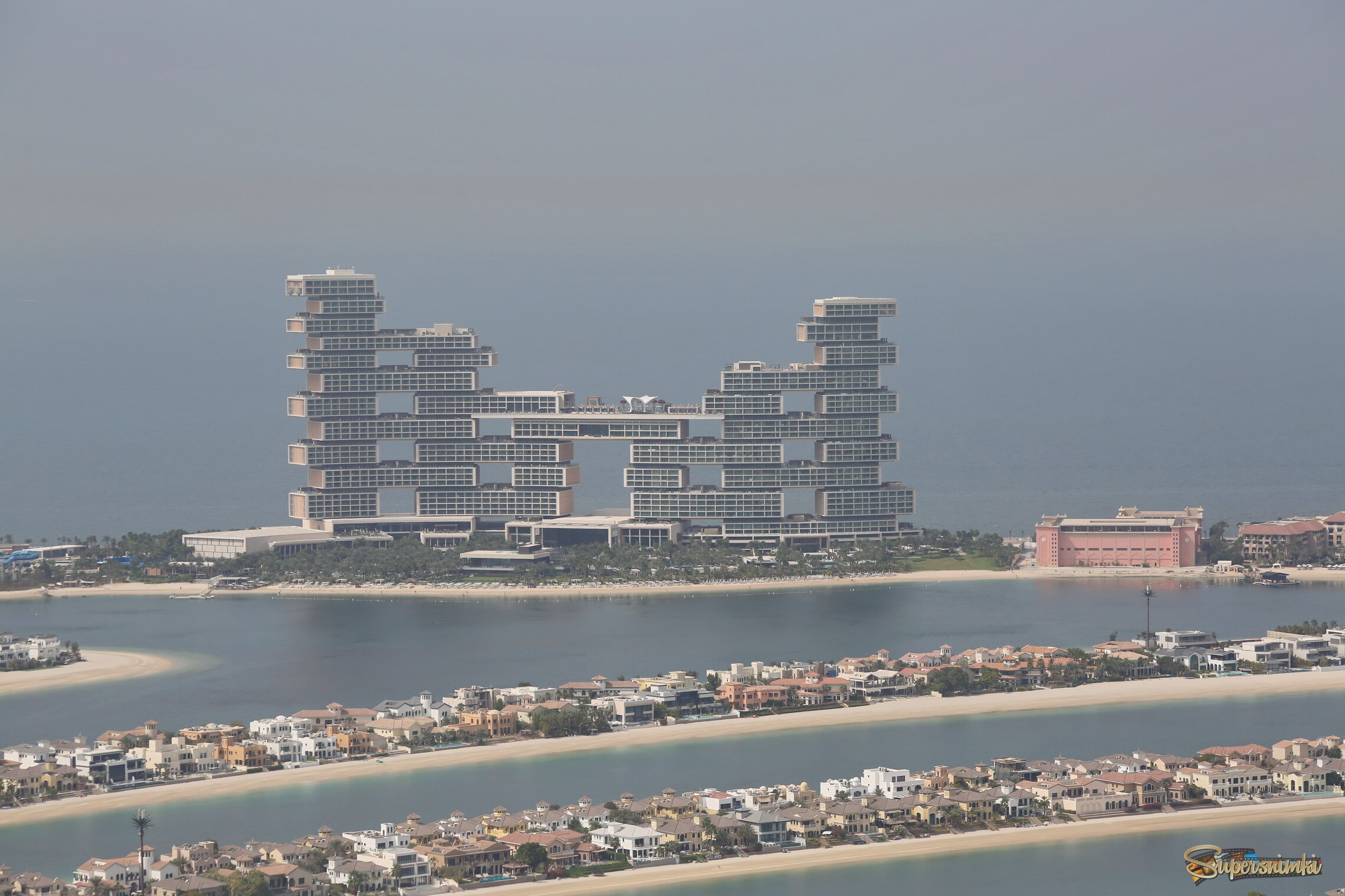 С видом на "Пальму" Дубаи