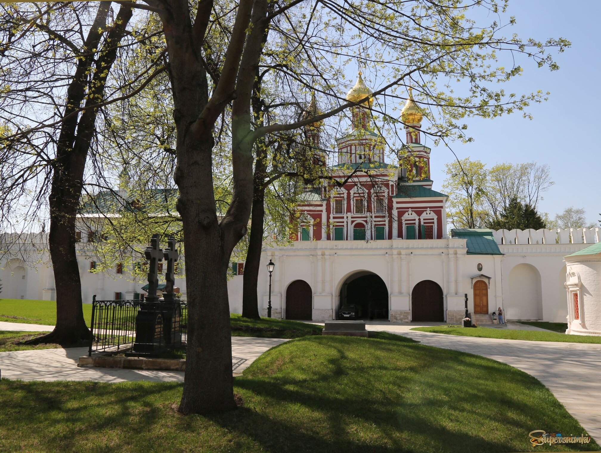 Пасха, Новодевичий