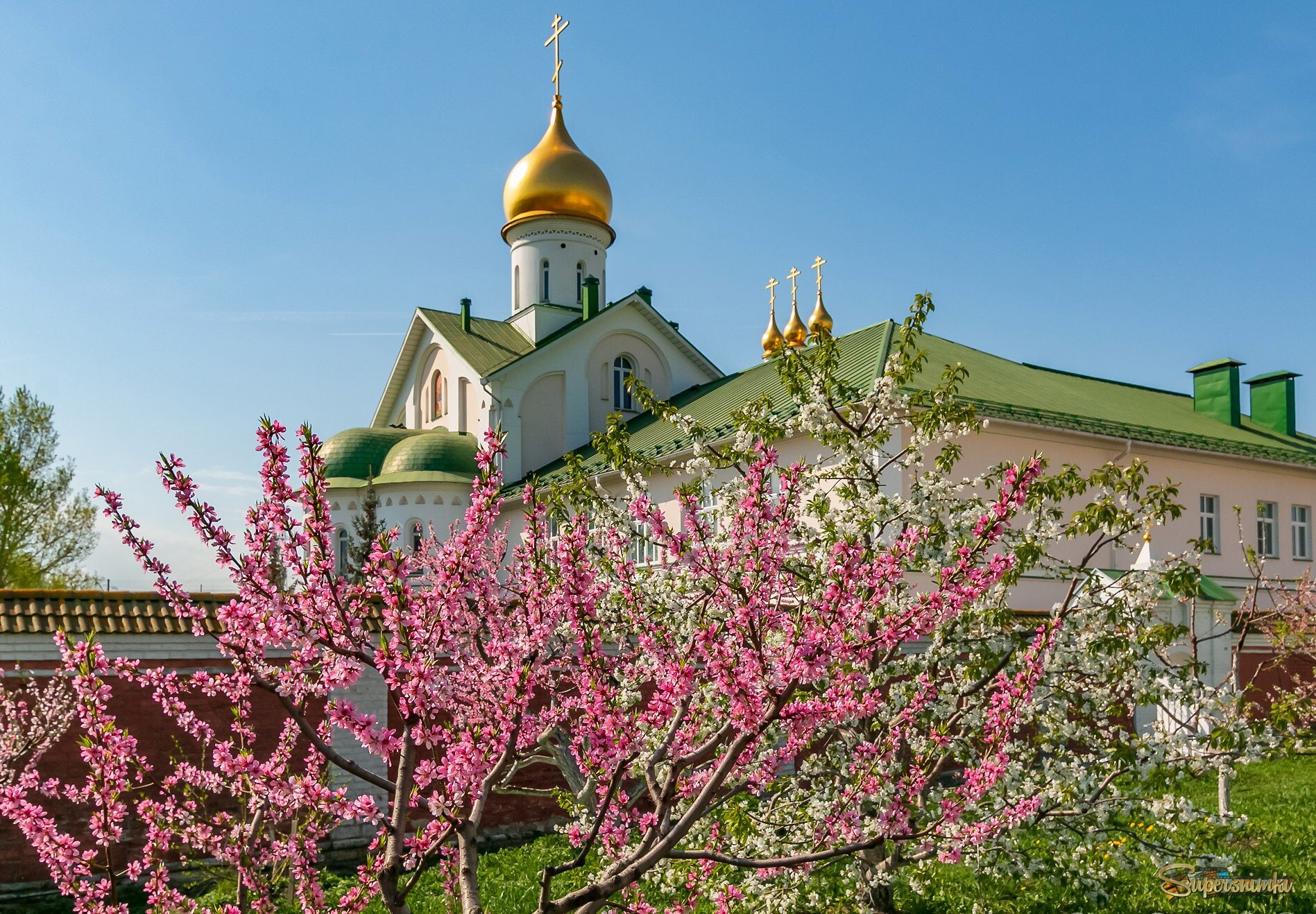 Весна в Голутвинском монастыре...