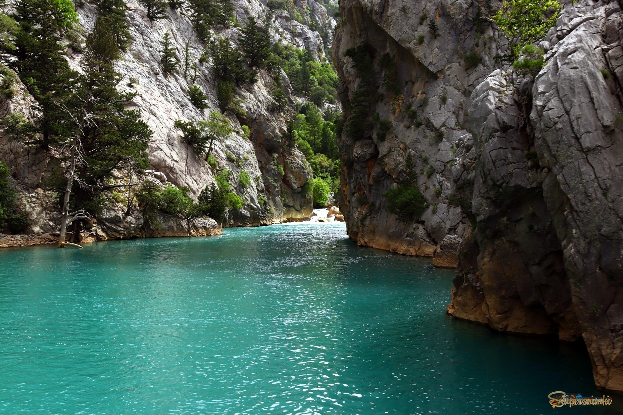Голубая вода