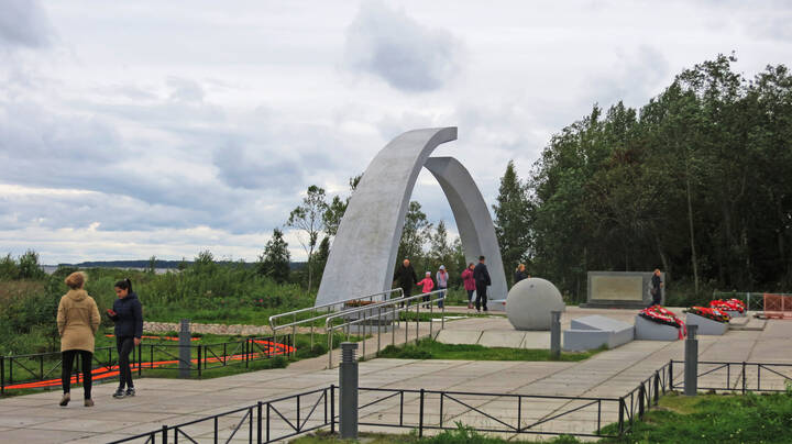 Дорога Жизни. Мемориал "Разорванное кольцо"