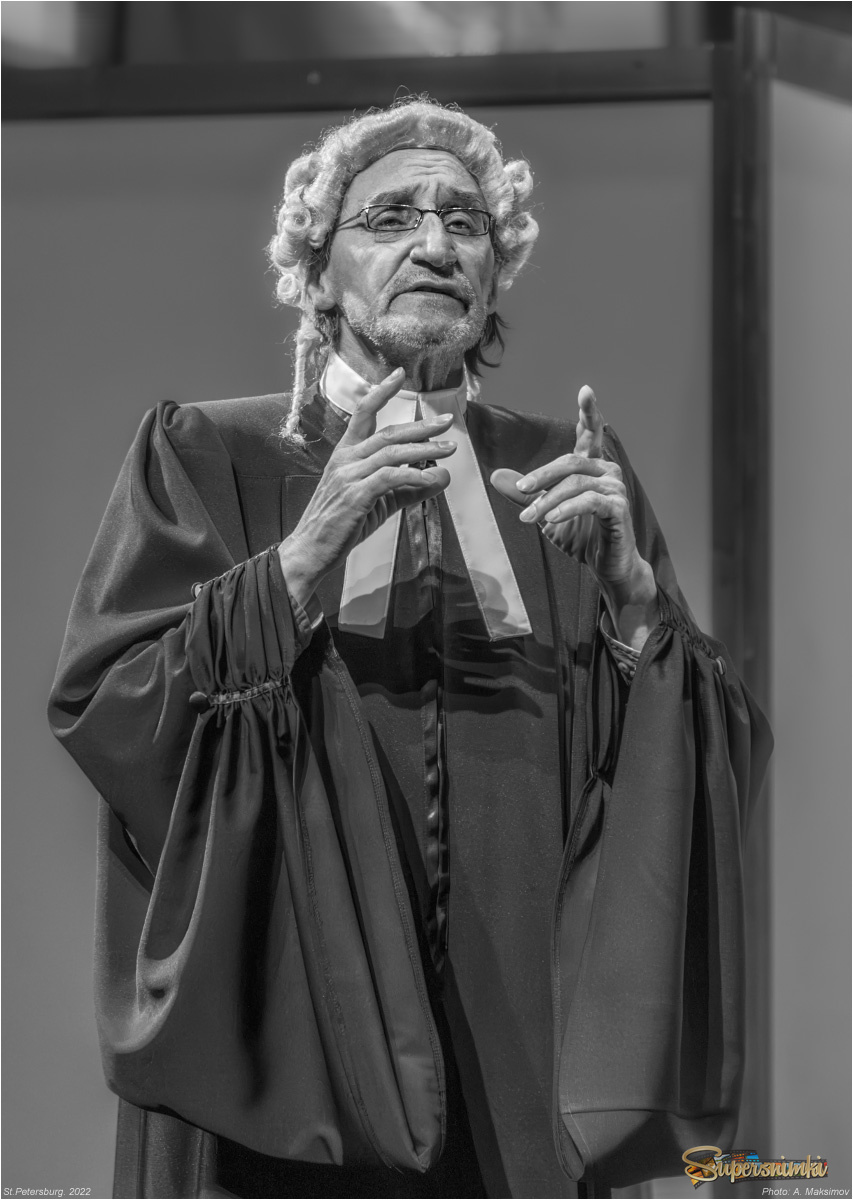 Актёр Александр Кабанов в роли Майерса.