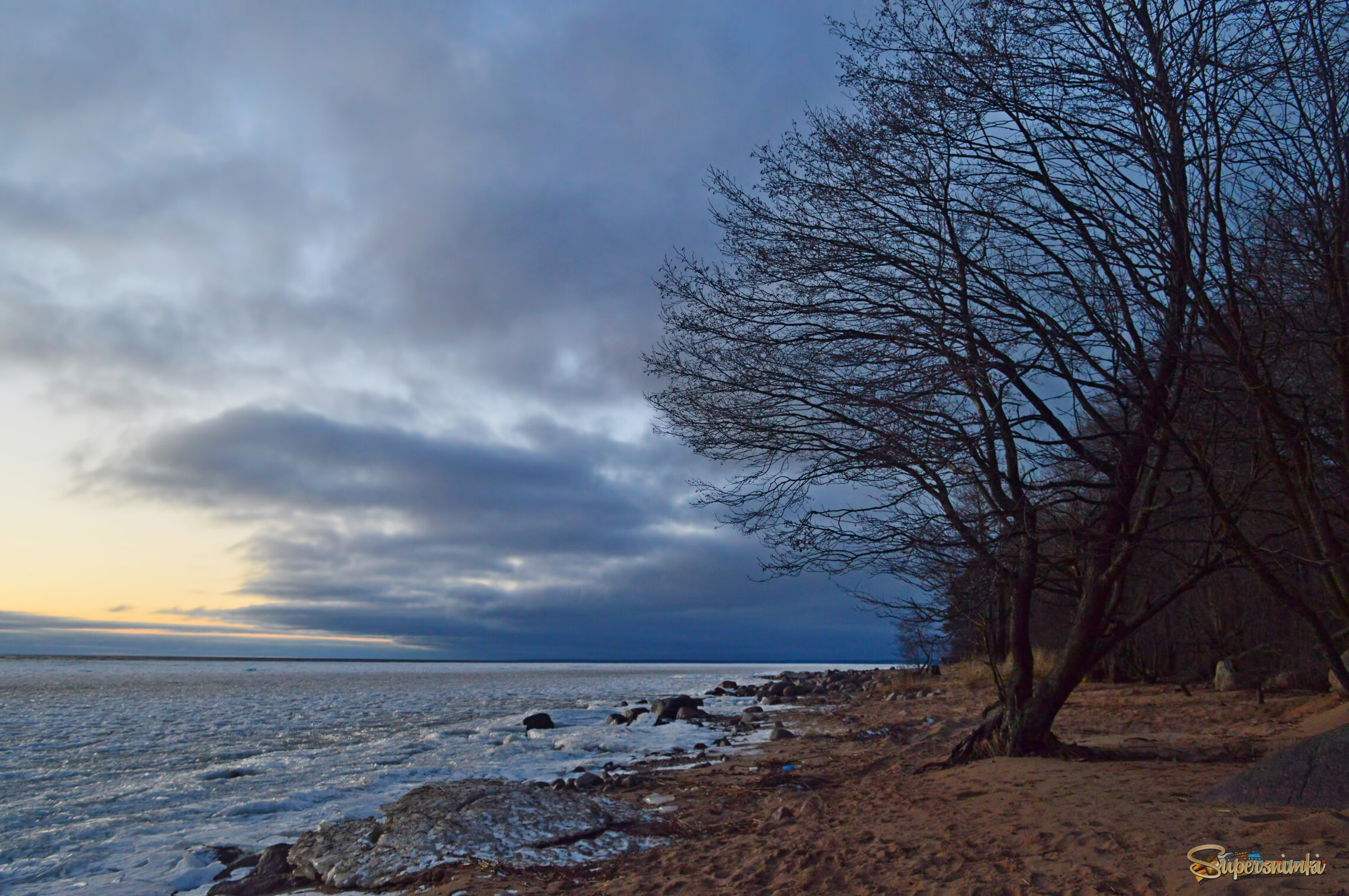 Облачным вечером......
