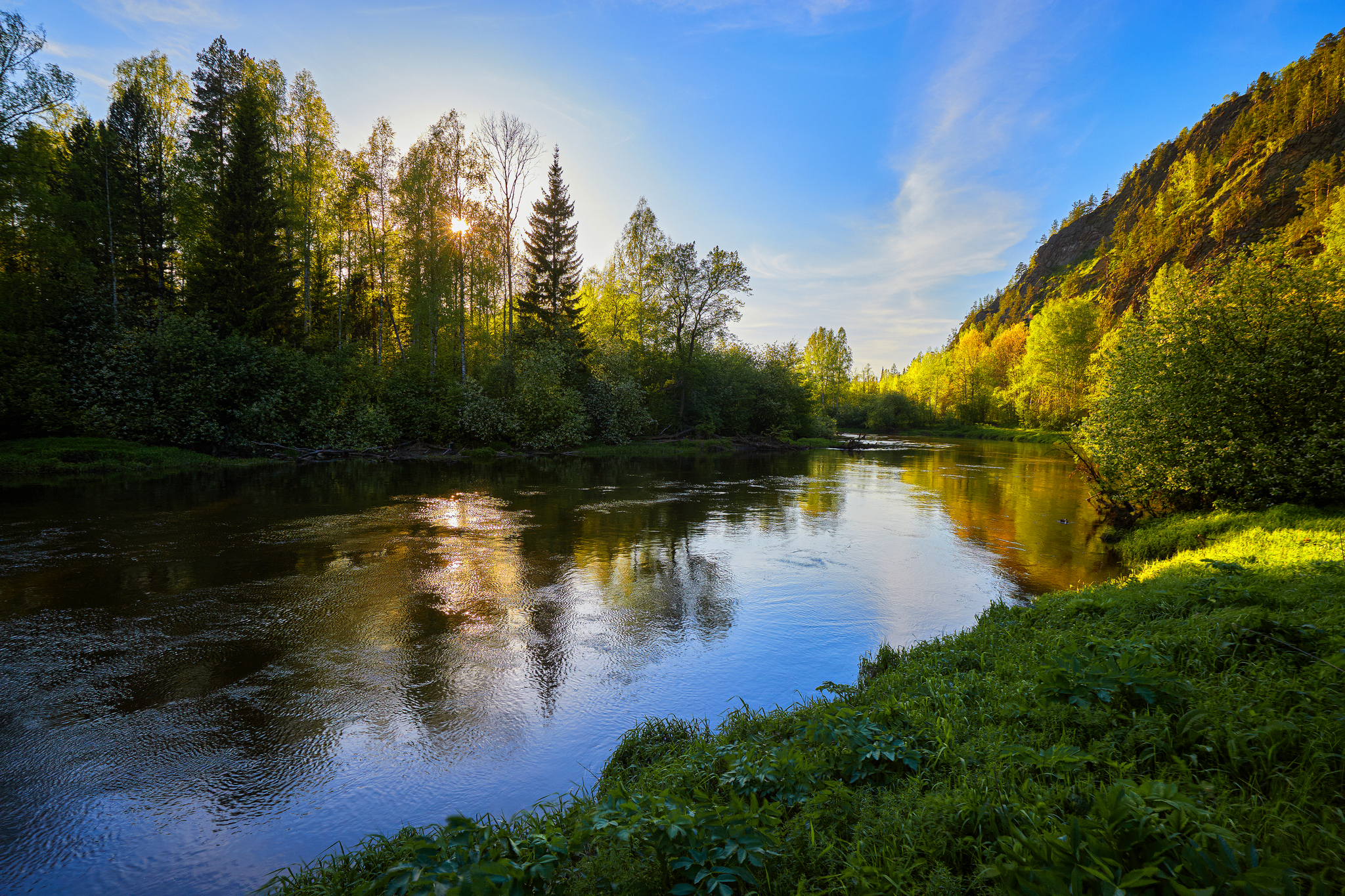 Рябь на реке.