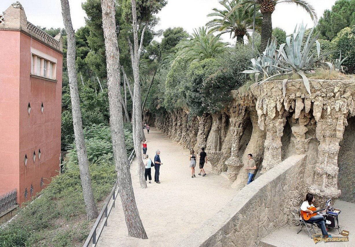 Парк Гуэля, Гауди