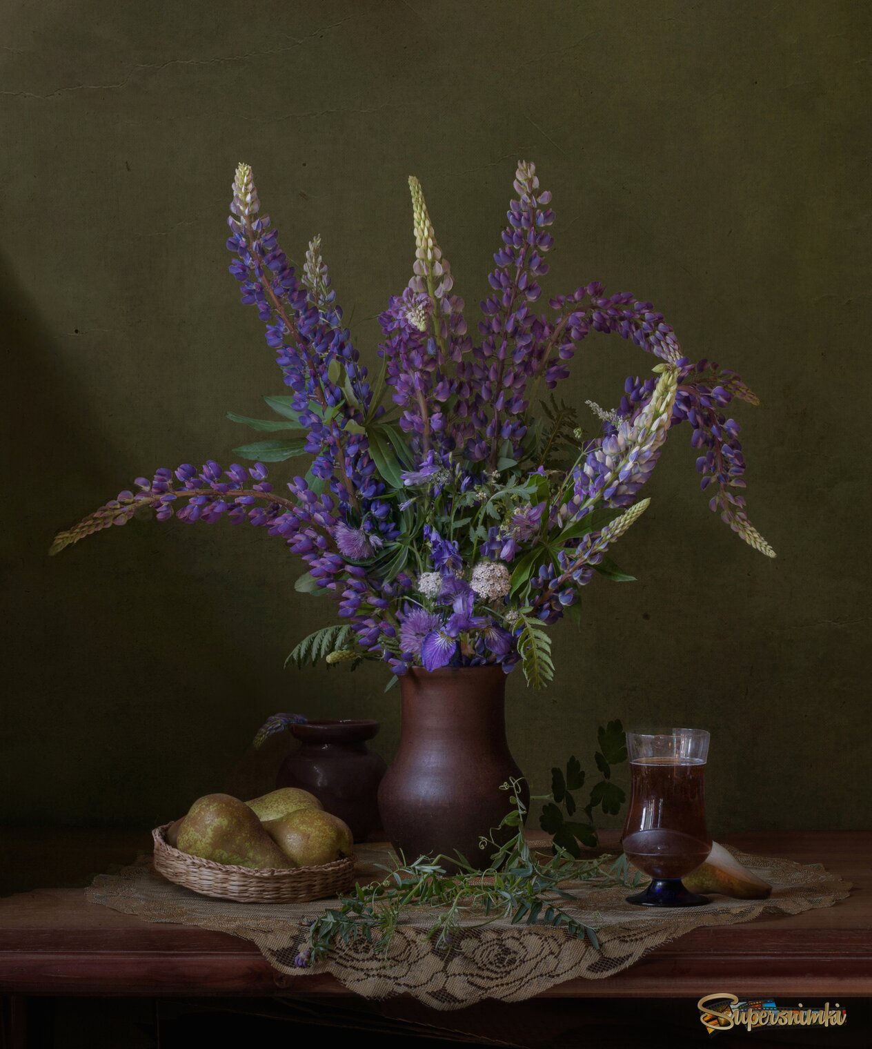 Люпины и груши