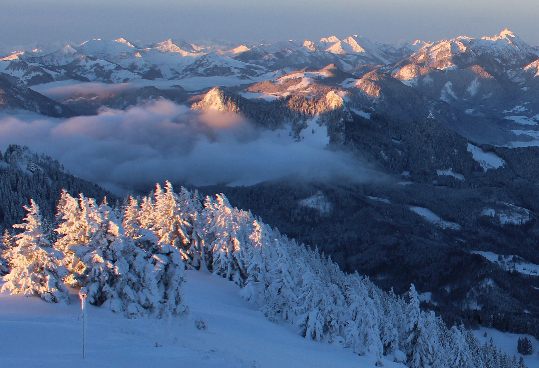 Рассветные лучи.