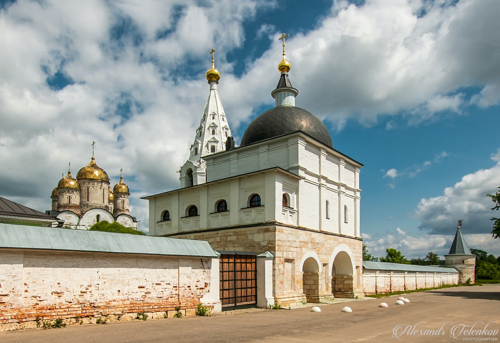 Лужецкий Ферапонтов мужской монастырь в Можайске.