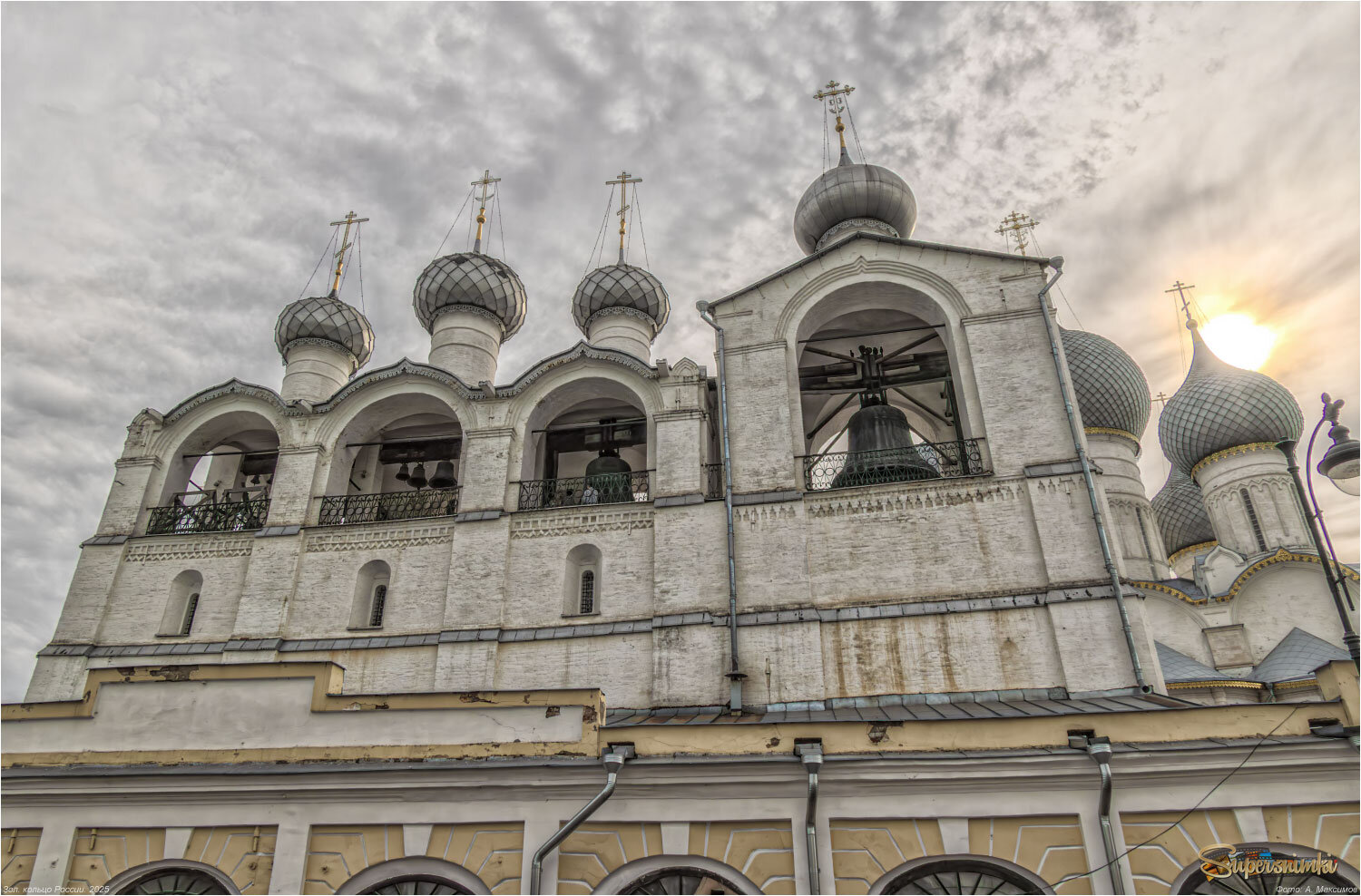 Звонница Успенского собора. 