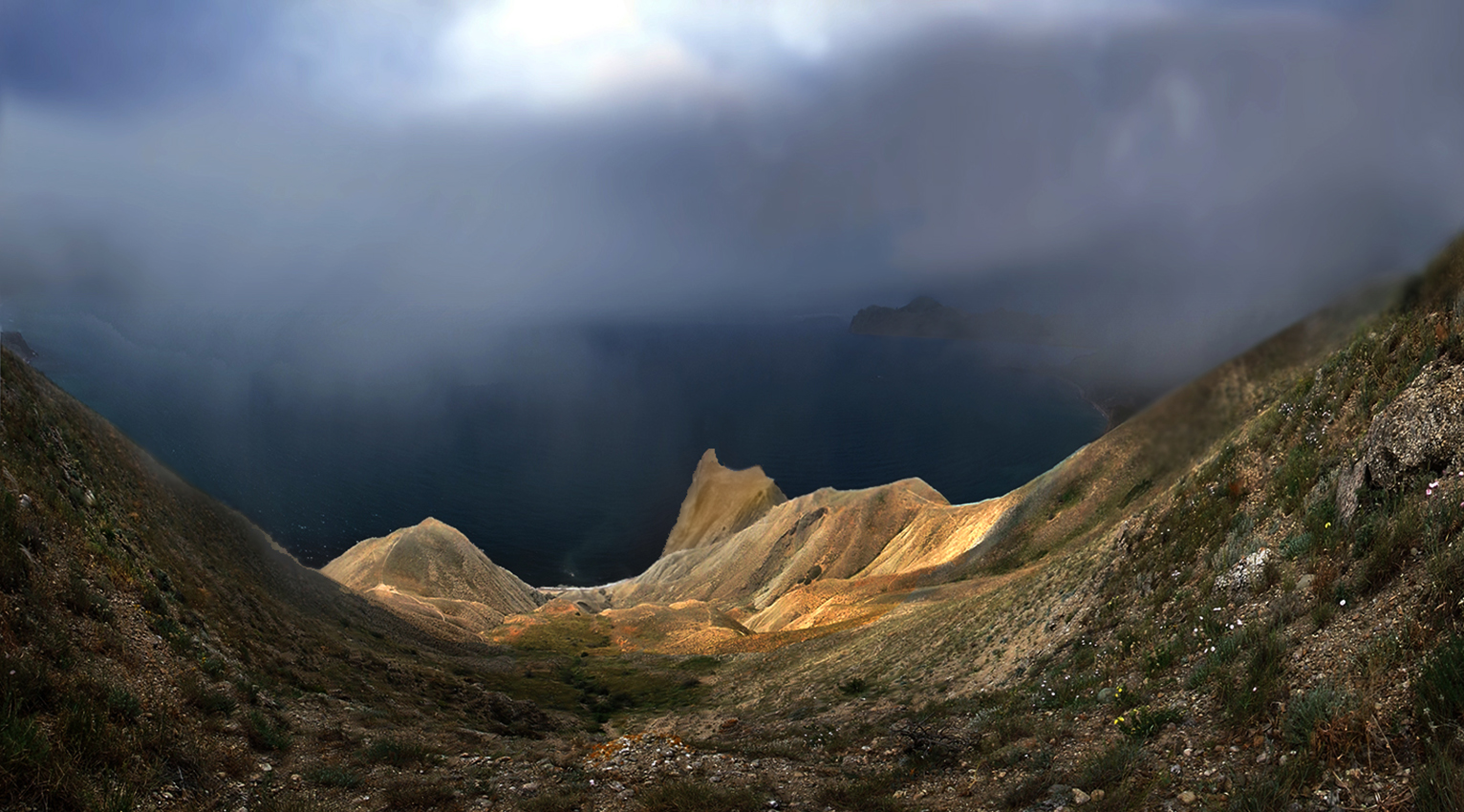 Луч света все преодолев достиг заветных берегов 