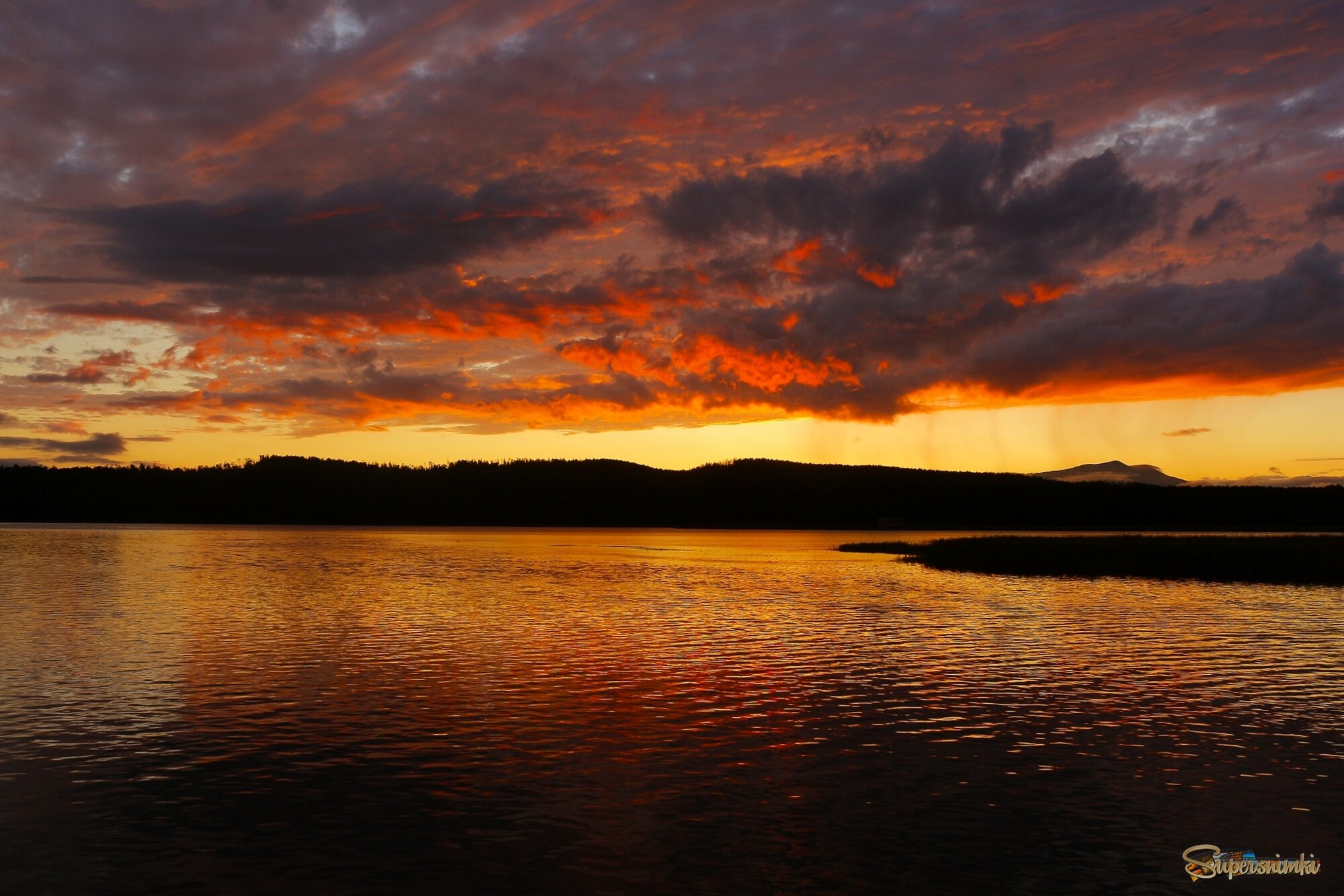 	 Закат над заводью