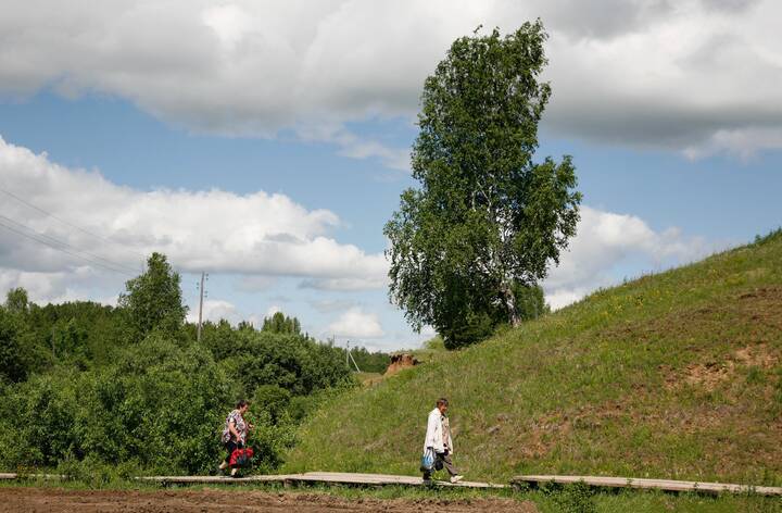 Пешеходная дорога между селом Пудино и поселком Останино.  июнь 2010год. Пешеходная дорога между селом Пудино и поселком Останино. -